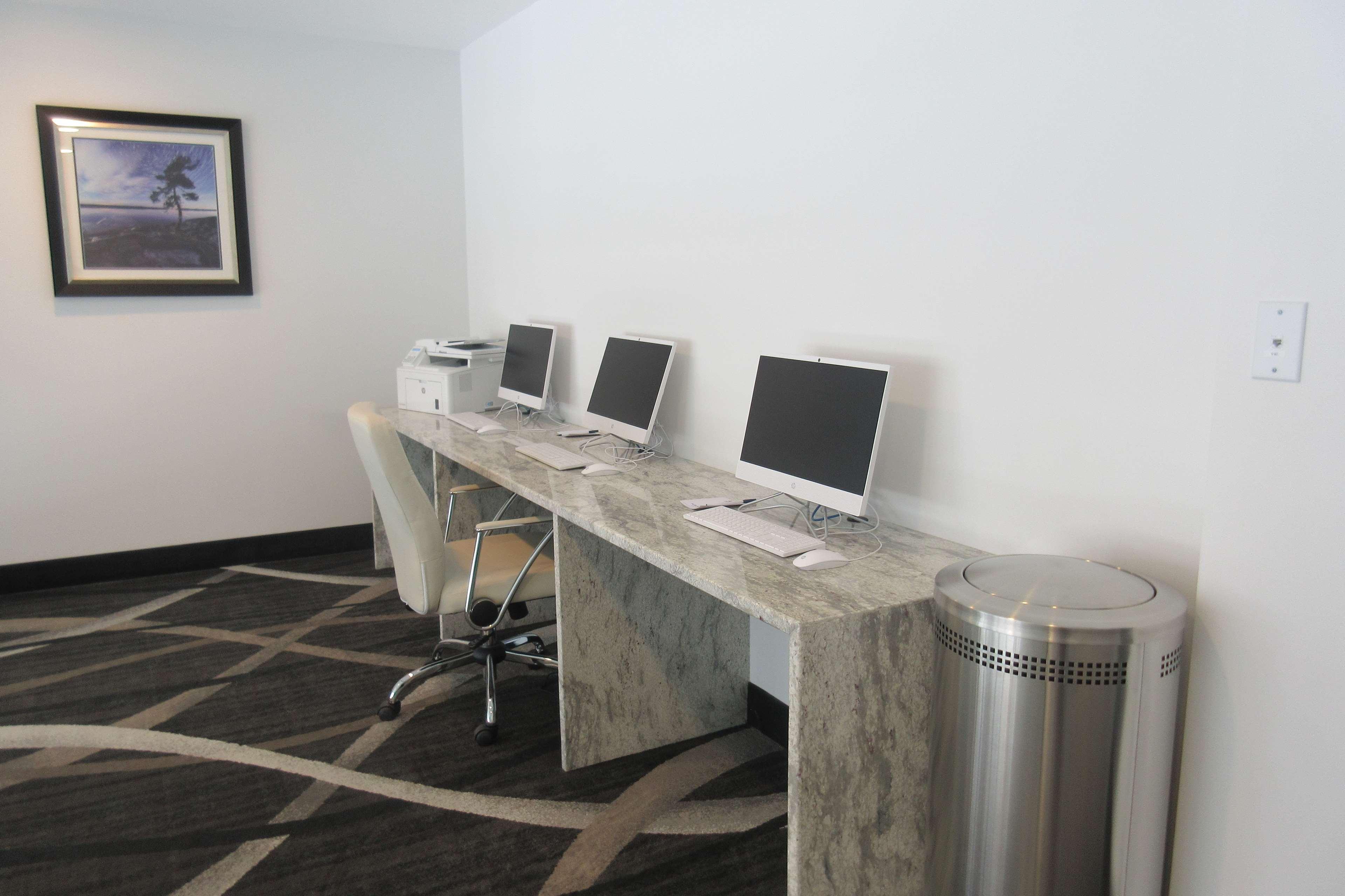 Best Western Premier Northwood Hotel Timmins Εξωτερικό φωτογραφία