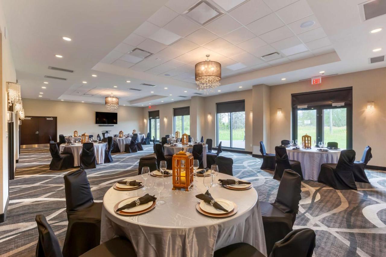 Best Western Premier Northwood Hotel Timmins Εξωτερικό φωτογραφία