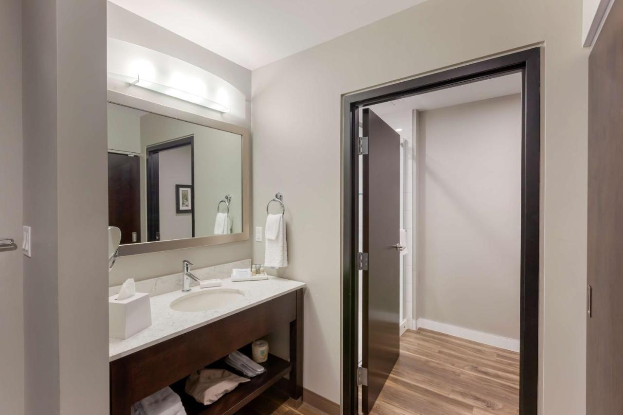 Best Western Premier Northwood Hotel Timmins Εξωτερικό φωτογραφία