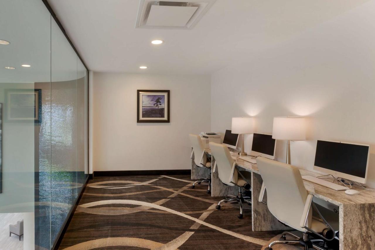 Best Western Premier Northwood Hotel Timmins Εξωτερικό φωτογραφία