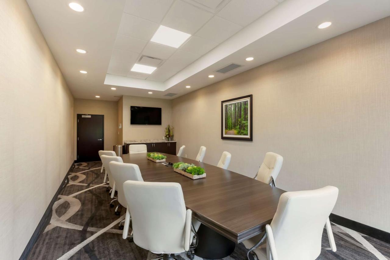 Best Western Premier Northwood Hotel Timmins Εξωτερικό φωτογραφία